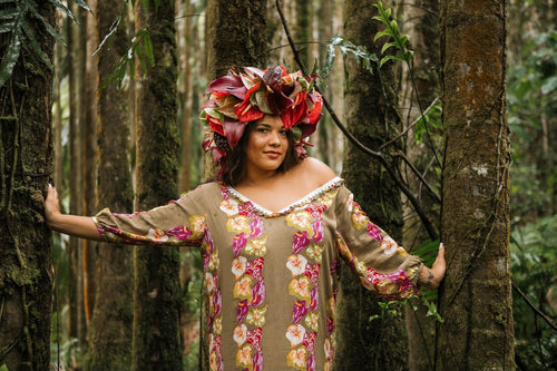 Alohiwai Dress Mele Mu'umu'u Mele Mu'umu'u | Alohiwai at Valia Honolulu Valia Honolulu