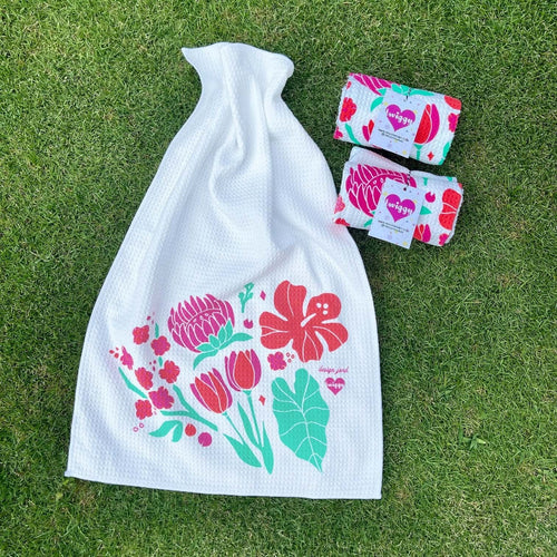 Twiggy Hawaii Towels Bouquet Kitchen Towel Bouquet Kitchen Towel | Twiggy Hawaii at Valia Honolulu Valia Honolulu
