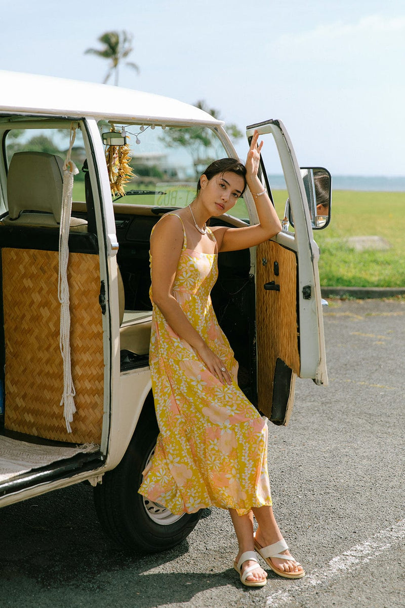 Yireh Dress Aila Dress in Tropical Garden Aila Dress in Cloud | YIREH | An ethically conscious clothing brand Valia Honolulu